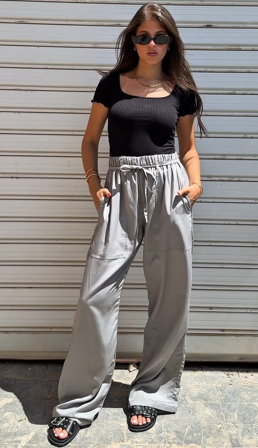 Wide leg pants