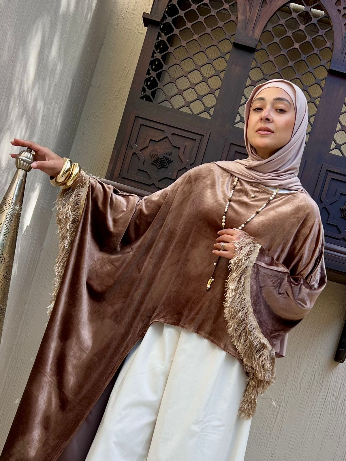 Assymetric cape